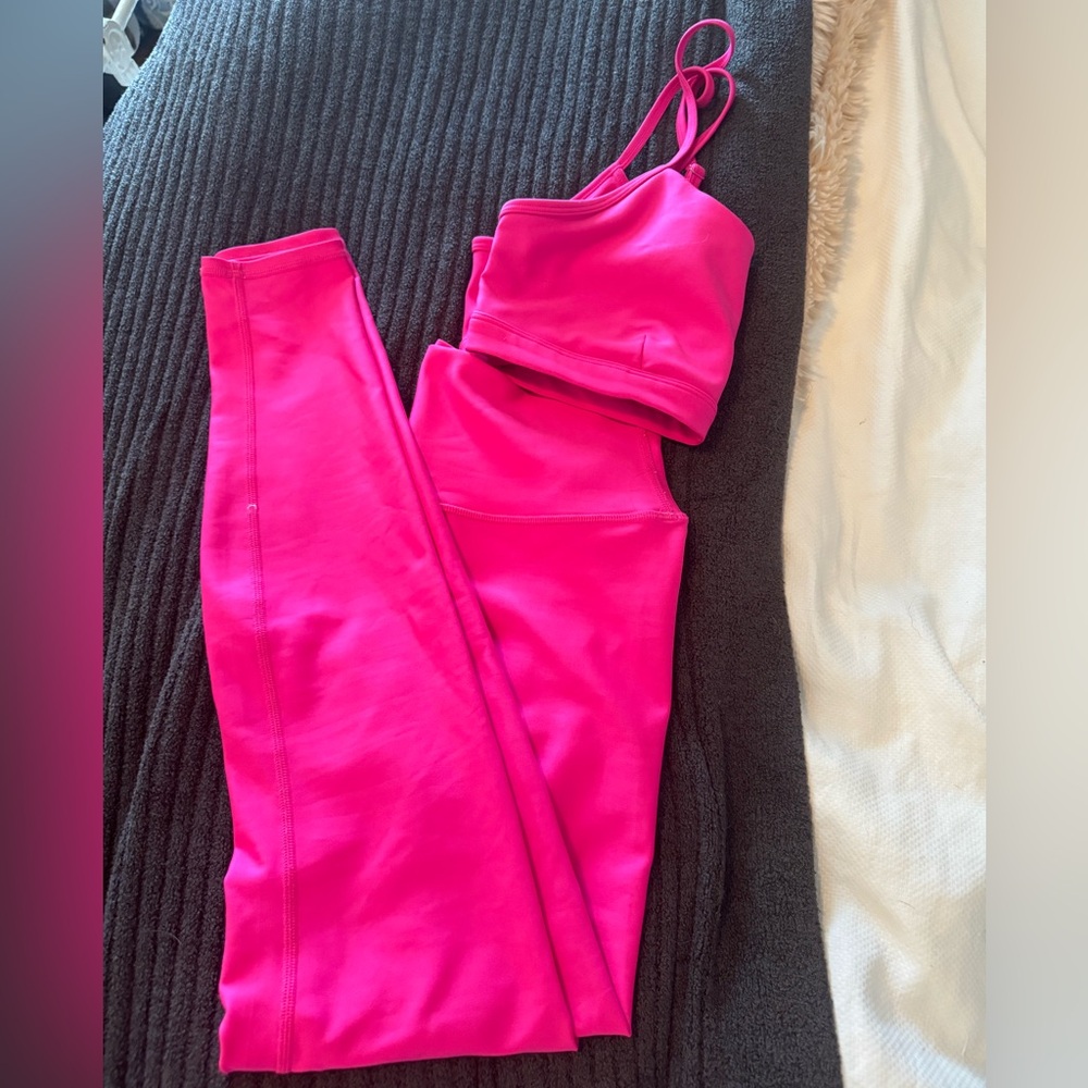 Alo Yoga, Hot Pink Women’s Workout Set, Size Large